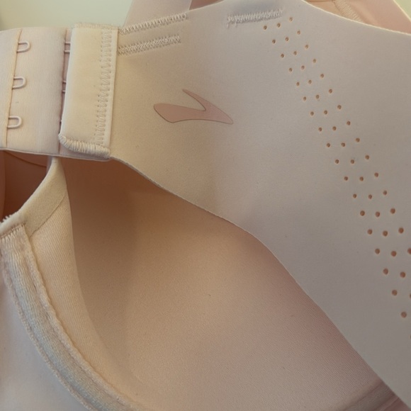Brooks Athletic Bra - Picture 4 of 4